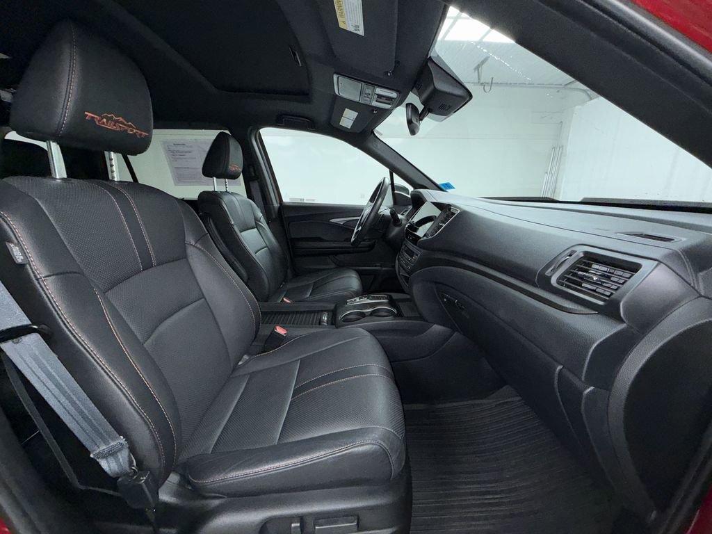 Used 2022 Honda Passport TrailSport image 11