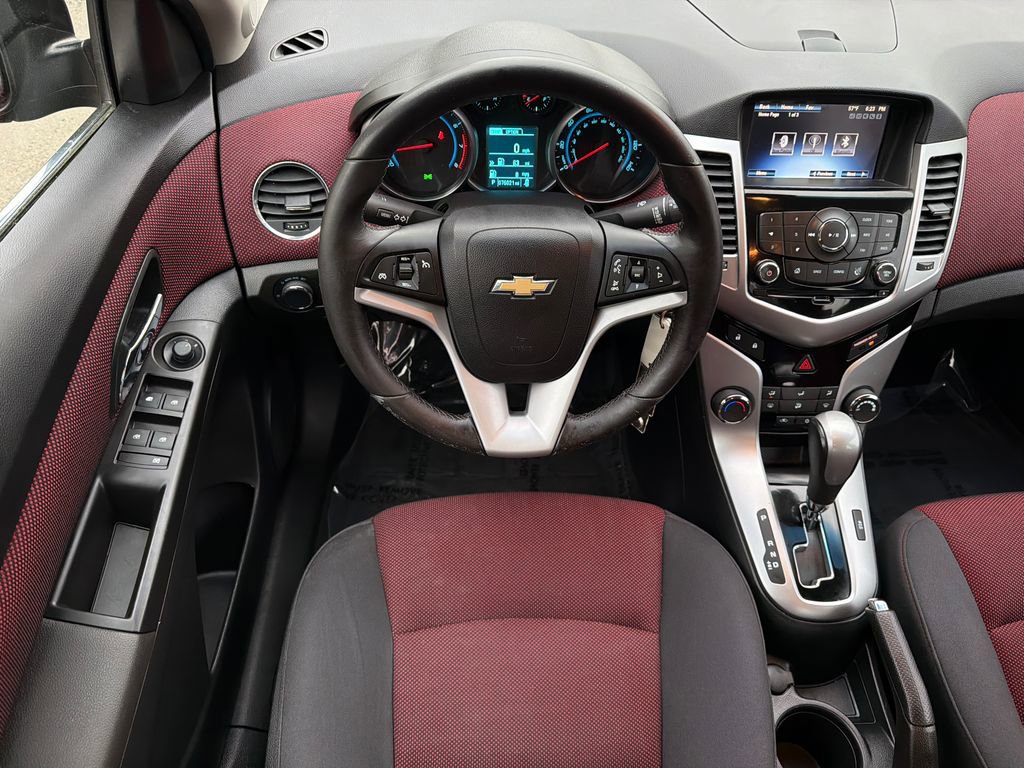 Used 2014 Chevrolet Cruze LT FWD image 18