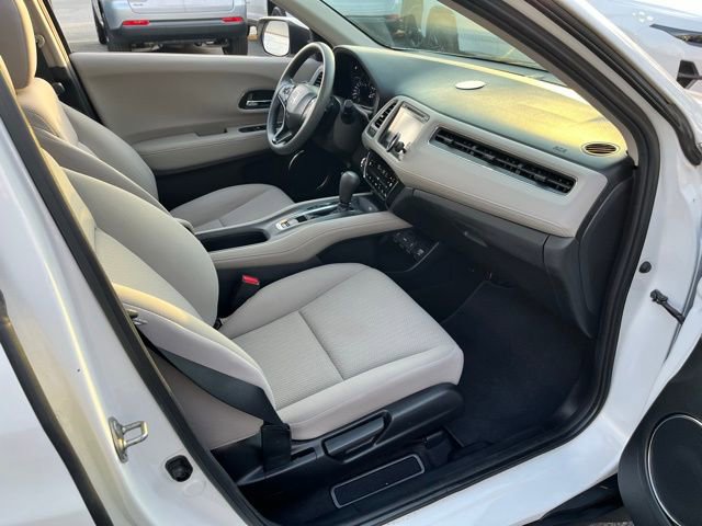 Used 2018 Honda HR-V EX image 21