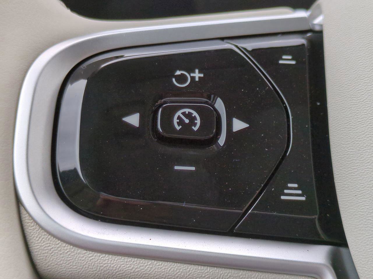 New 2026 Volvo XC90 T8 Ultra w/ Protection Package Premier image 22