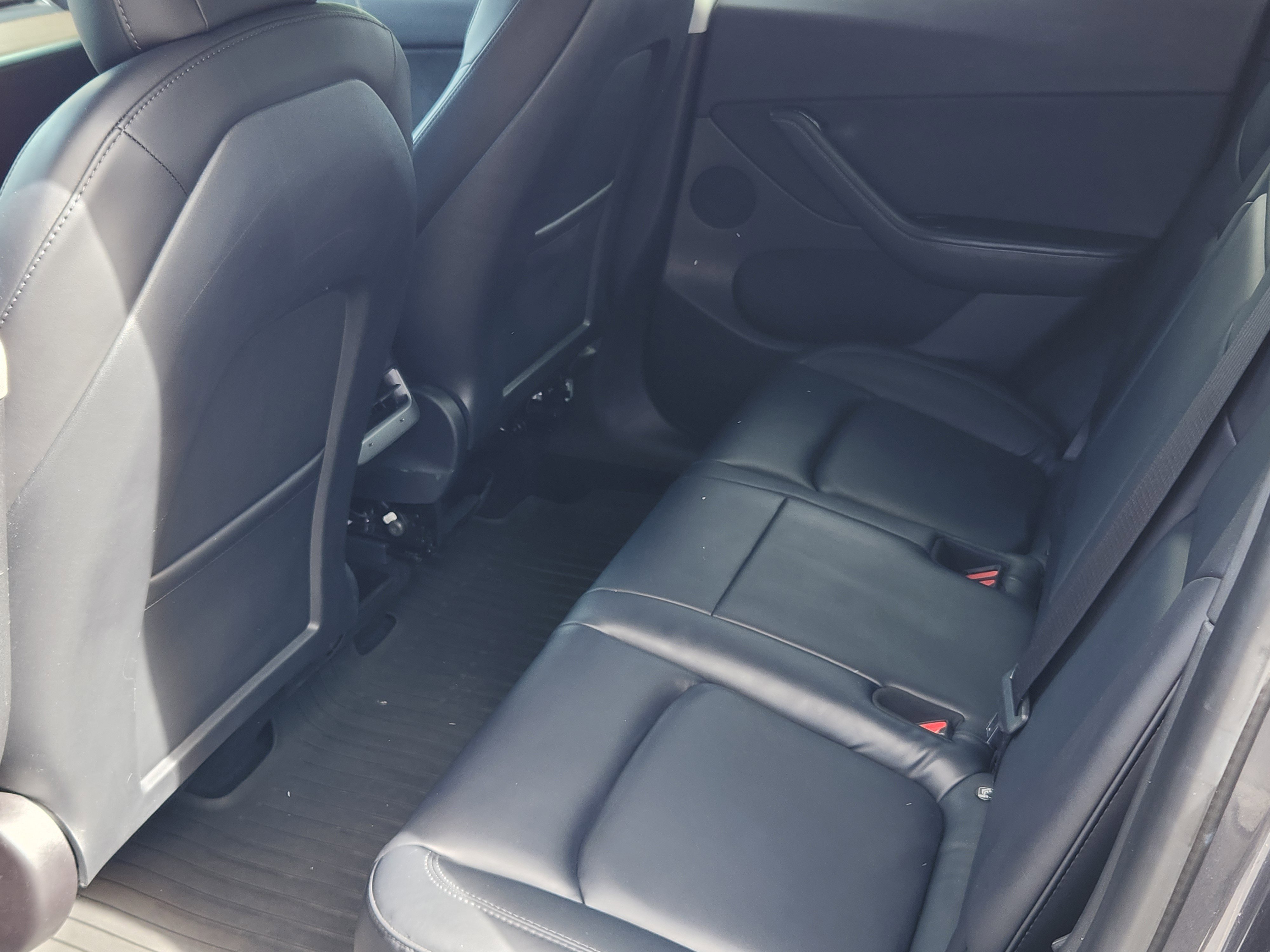 Used 2022 Tesla Model Y Performance image 21