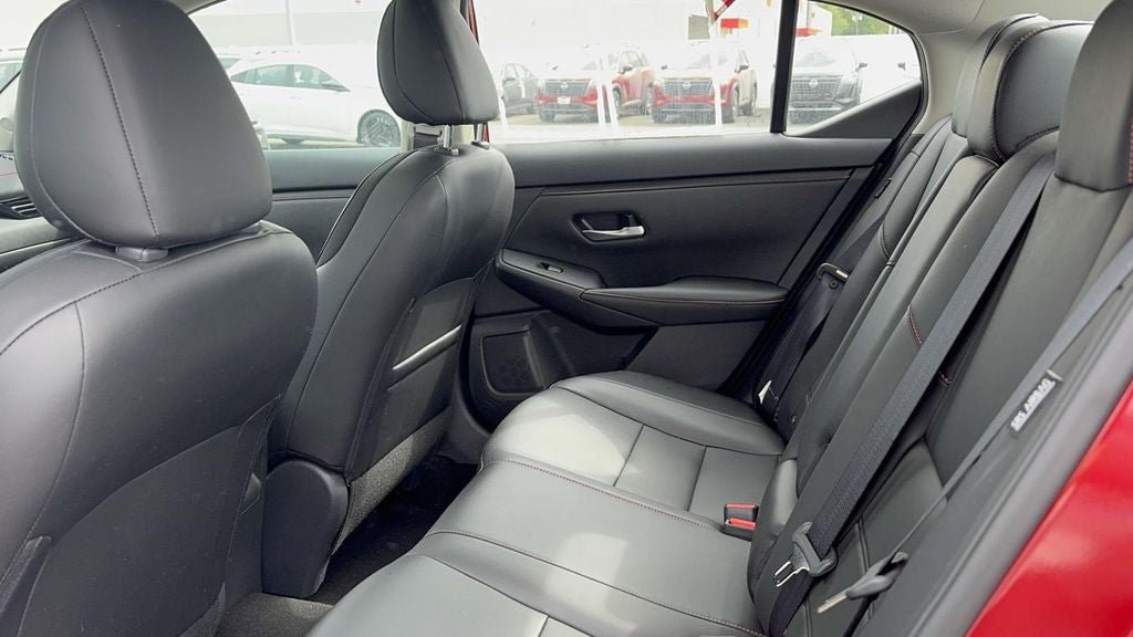 Used 2024 Nissan Sentra SR w/ SR Premium Package FWD image 33