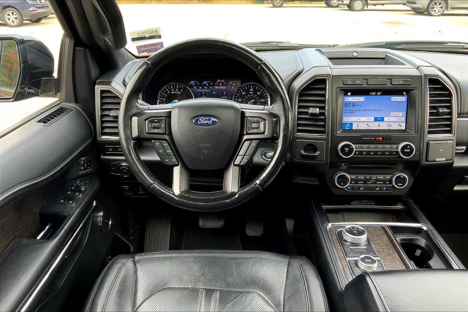 Used 2018 Ford Expedition Limited image 5