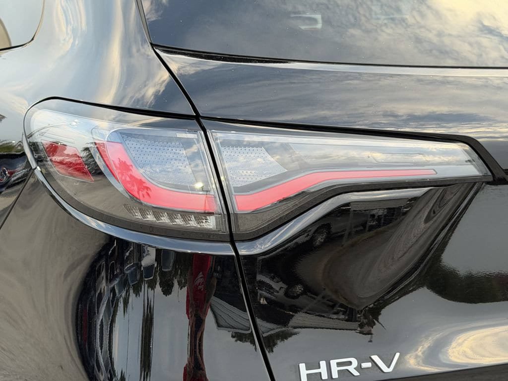 Used 2026 Honda HR-V LX image 10