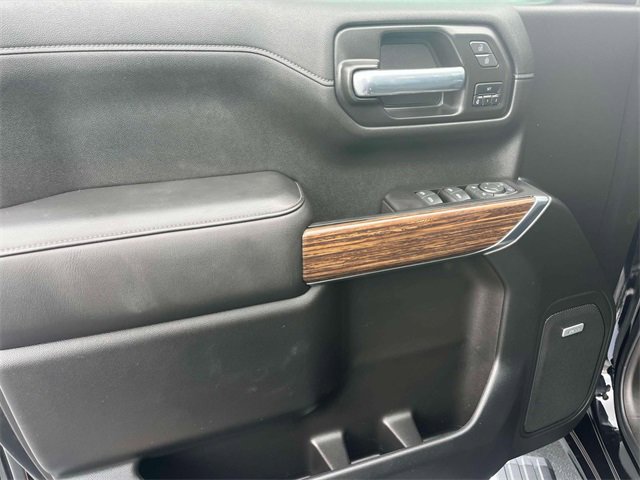 Used 2021 Chevrolet Silverado 1500 High Country w/ Technology Package image 25