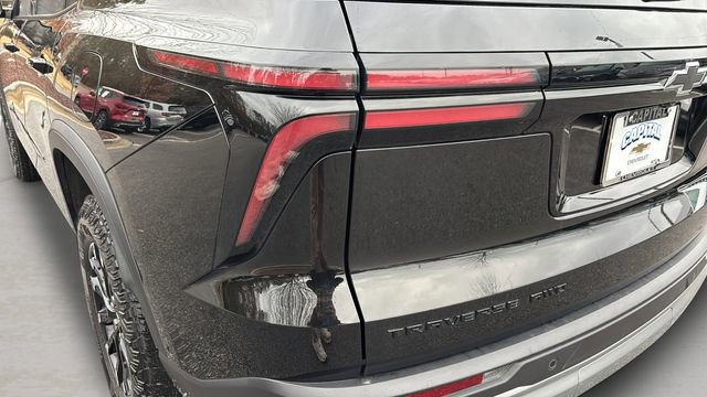 Used 2025 Chevrolet Traverse Z71 w/ Enhanced Driving Package image 37