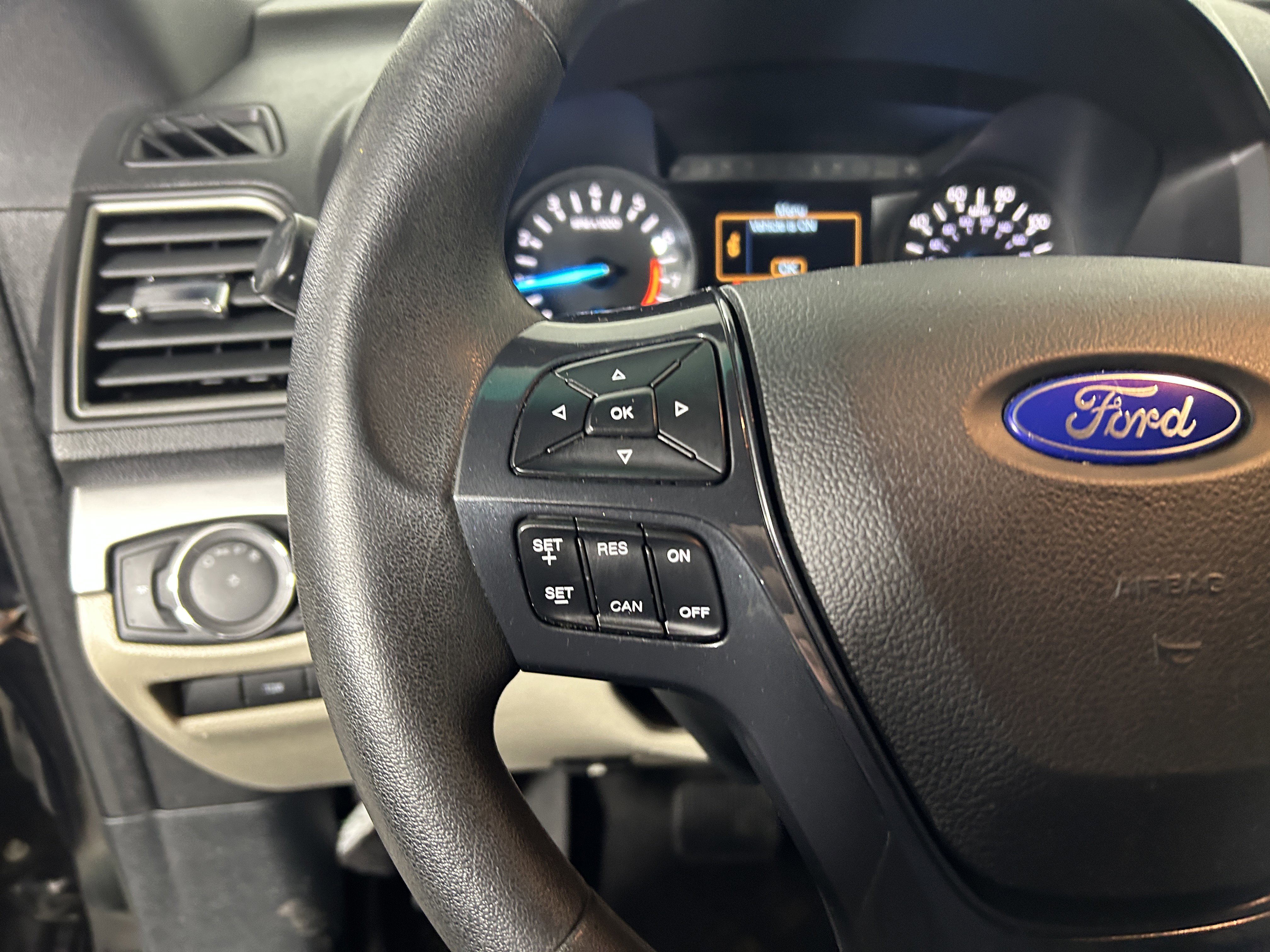 Used 2018 Ford Explorer 4WD image 14