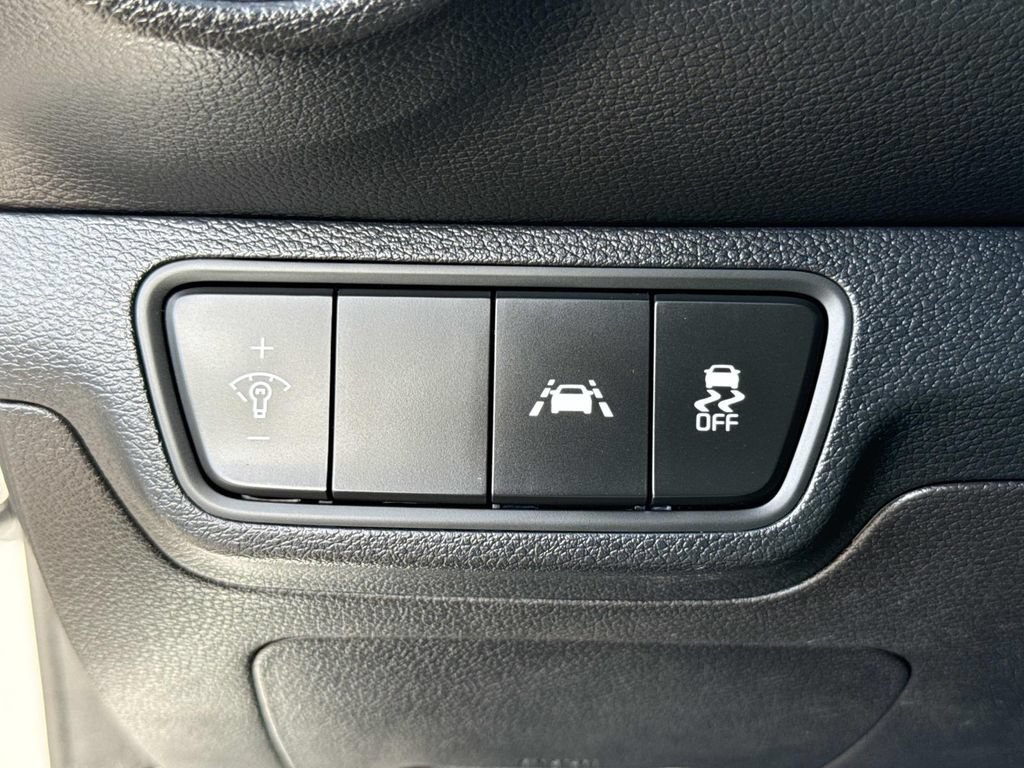 Used 2021 Kia Forte LXS FWD image 40