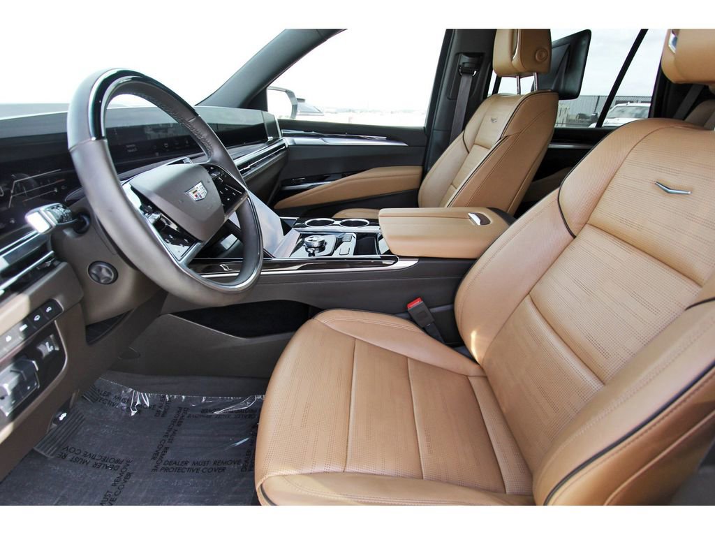 Used 2025 Cadillac Escalade Premium Luxury w/ Touring Package image 6