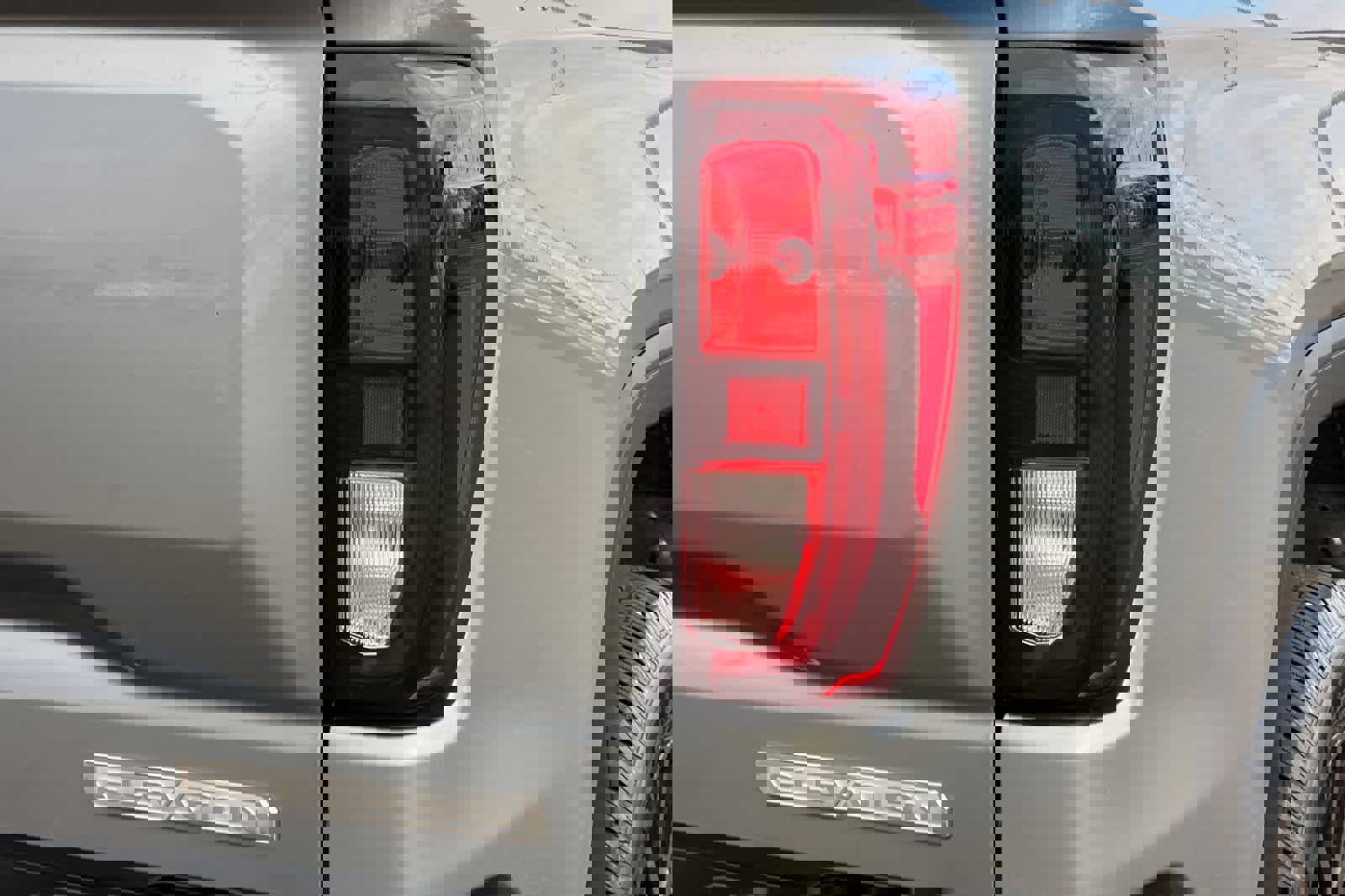 Used 2025 GMC Sierra 1500 Elevation image 29