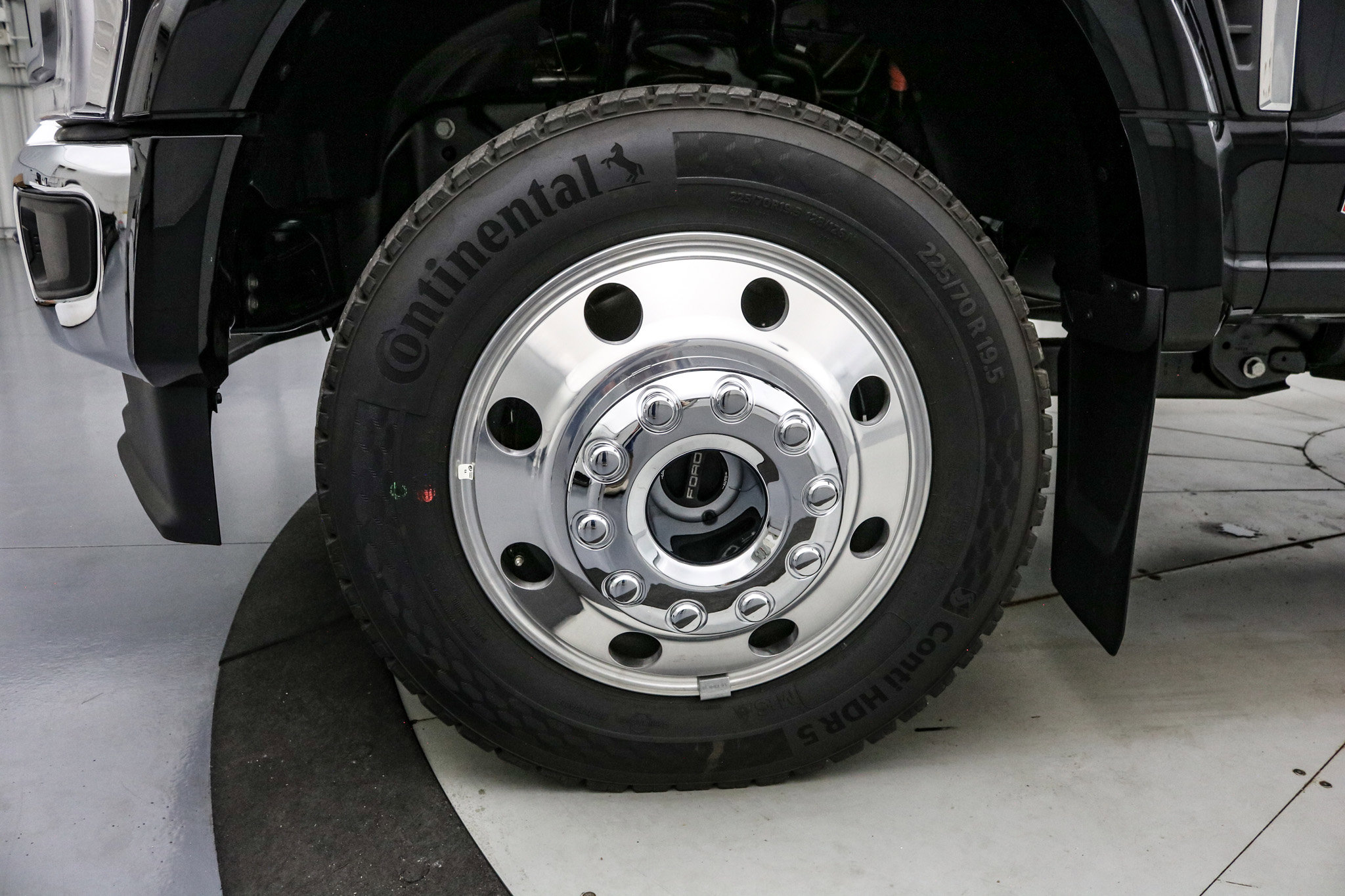 New 2026 Ford F450 XLT w/ XLT Premium Package image 11