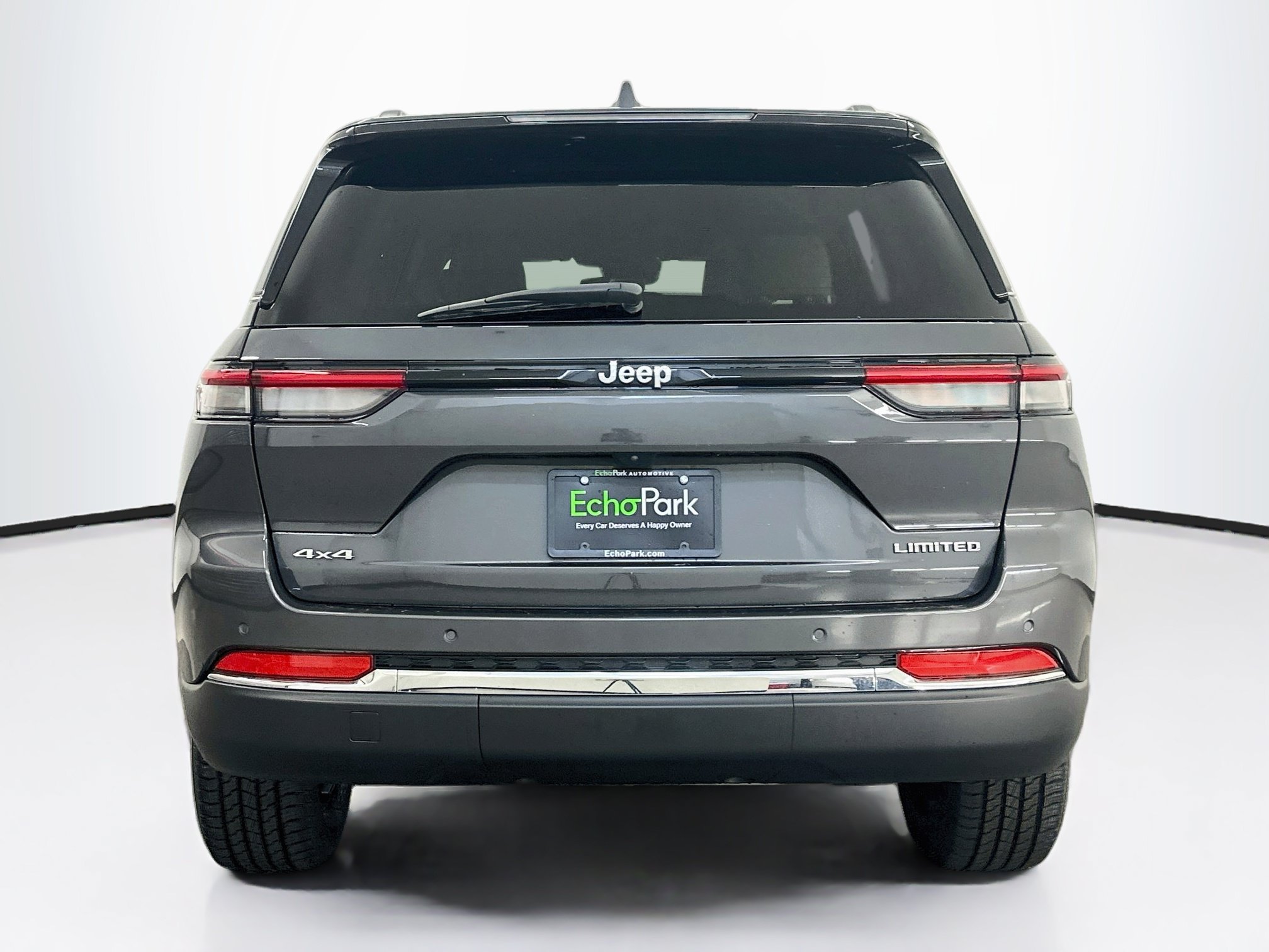 Used 2023 Jeep Grand Cherokee Limited AWD/4WD image 7