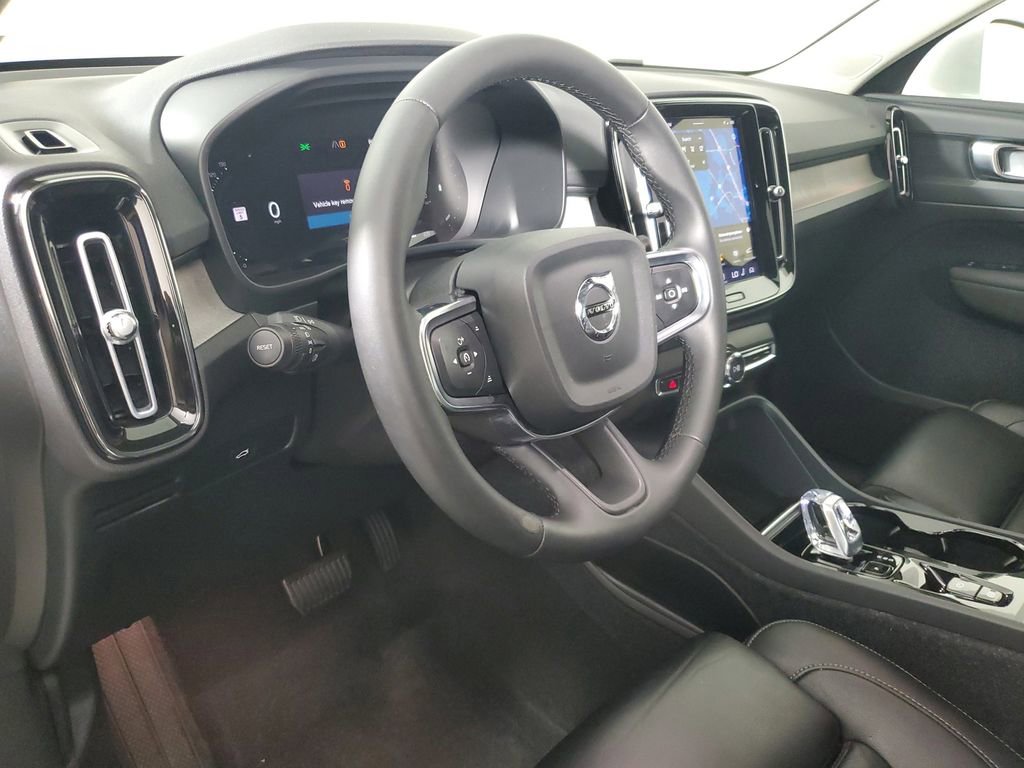 Used 2023 Volvo XC40 B5 Plus w/ Driver Assist Package image 22