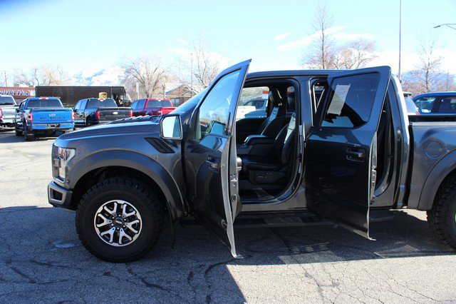 Used 2017 Ford F150 Raptor w/ Equipment Group 802A Luxury image 12