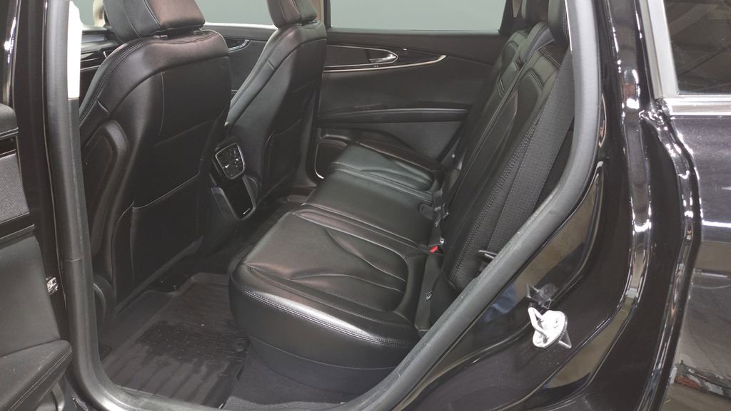 Used 2023 Lincoln Nautilus AWD image 22