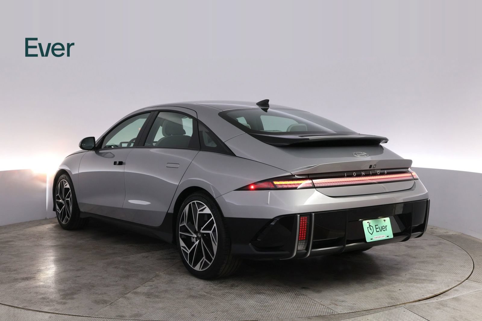 Used 2024 Hyundai Ioniq 6 Limited RWD image 17