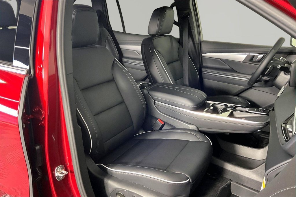 New 2027 Buick Enclave Preferred w/ LPO, Floor Liner Package FWD image 12