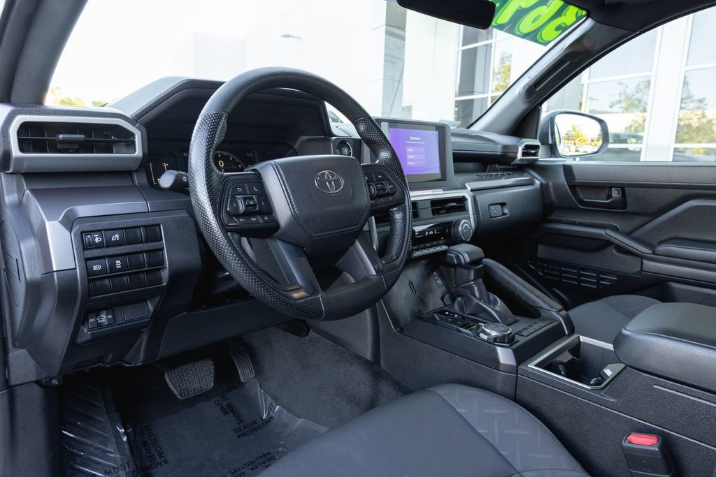 Used 2025 Toyota Tacoma SR5 image 10