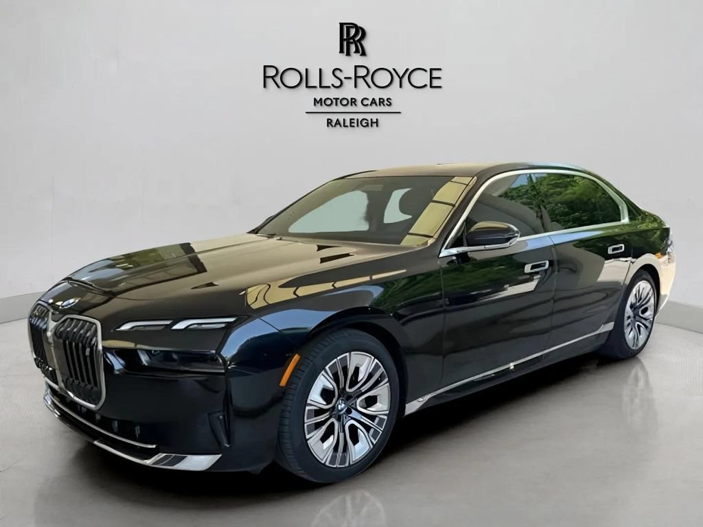 Used 2024 BMW i7 xDrive60 AWD/4WD image 1