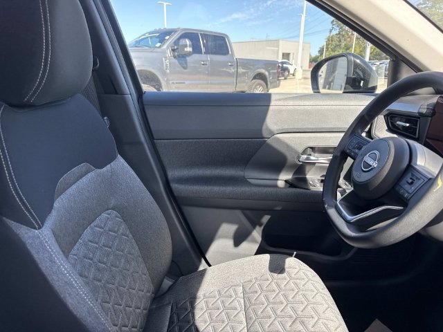 New 2027 Nissan Kicks SV AWD/4WD image 12