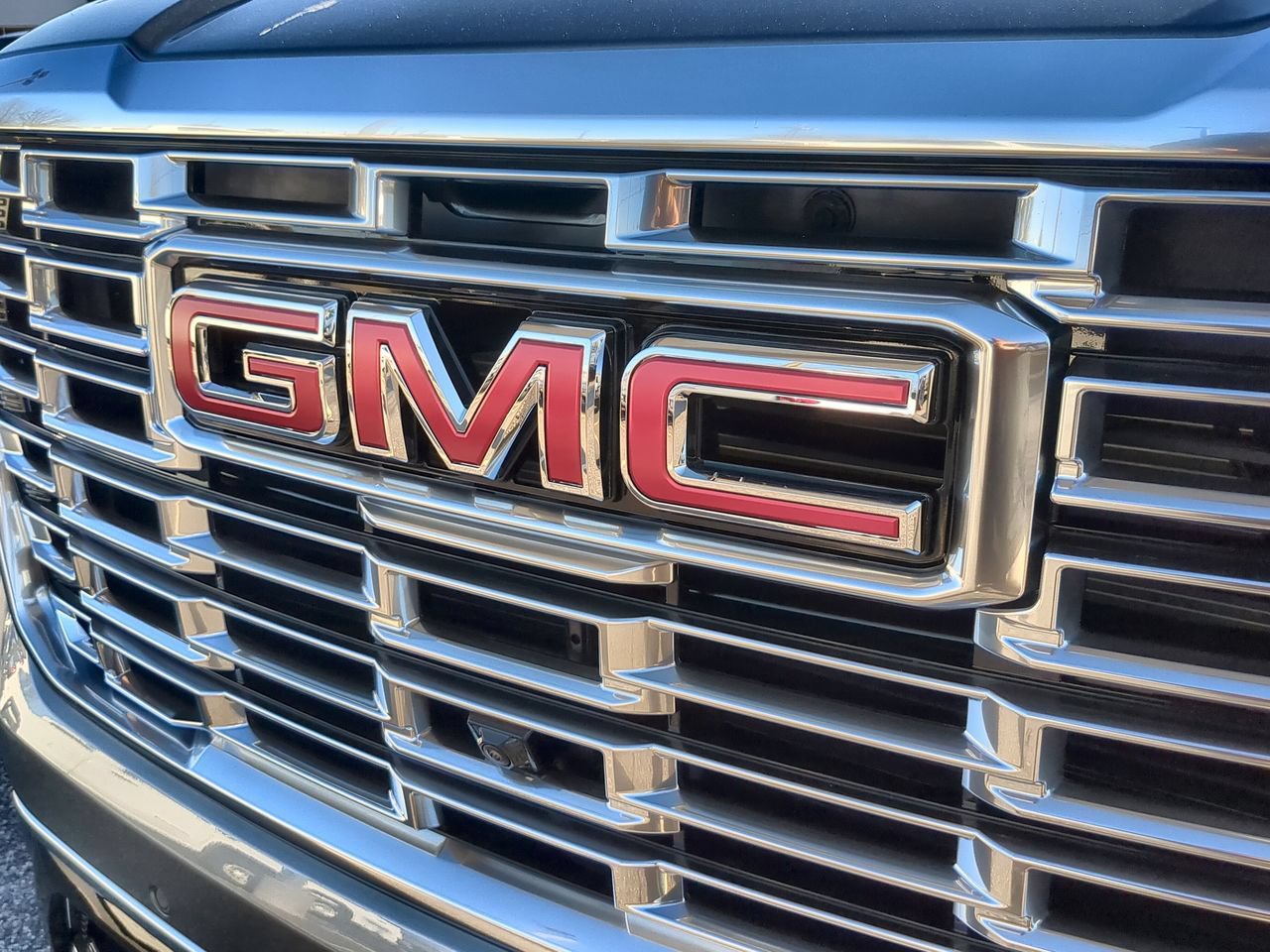 Used 2026 GMC Yukon XL Denali w/ Sun & Power Step Package AWD/4WD image 32
