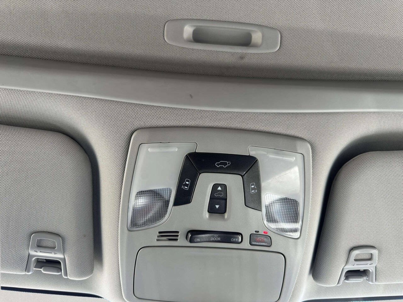 Used 2020 Toyota Sienna XLE FWD image 11