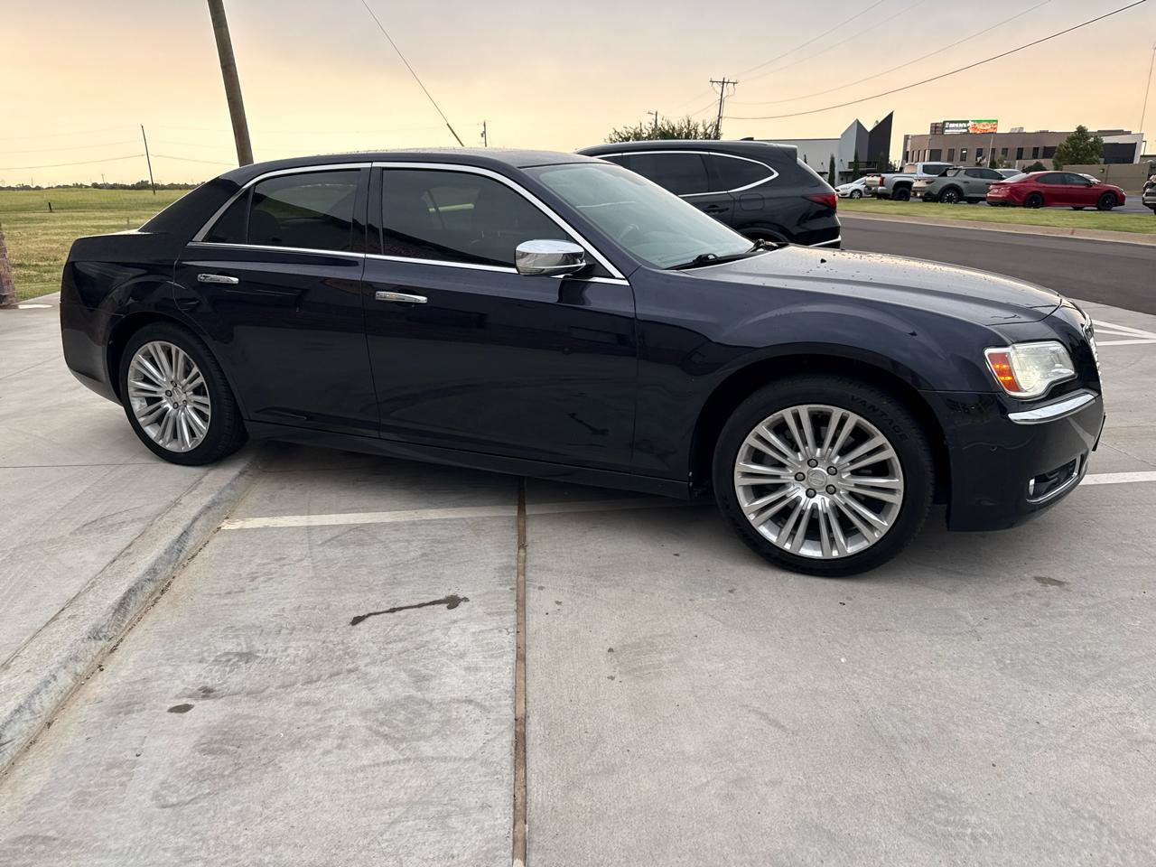 Used 2011 Chrysler 300 C w/ Sound Group RWD image 8