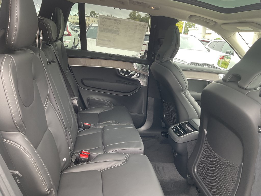 New 2027 Volvo XC90 B6 Ultra AWD/4WD image 17