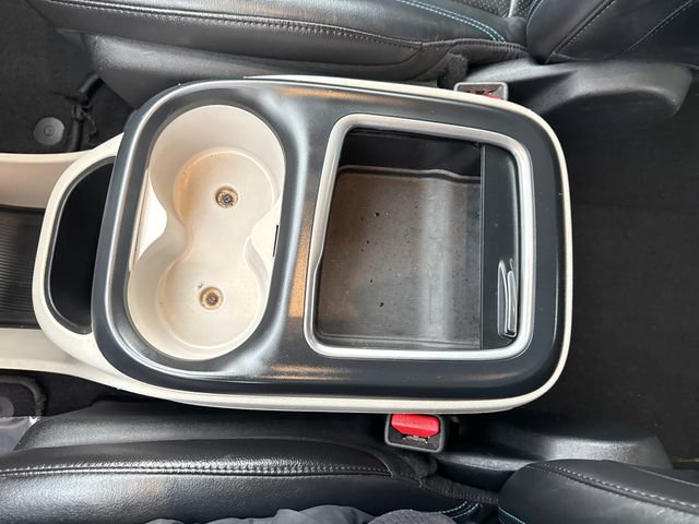 Used 2021 Chrysler Pacifica Touring-L image 28