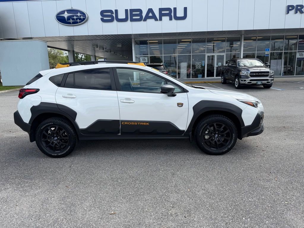 Used 2025 Subaru Crosstrek 2.5i Wilderness image 2