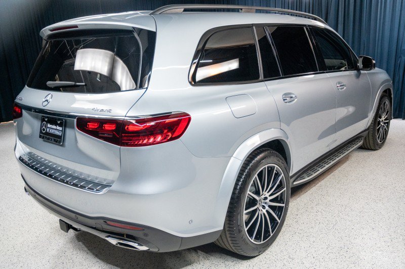 New 2026 Mercedes-Benz GLS 450 4MATIC image 5