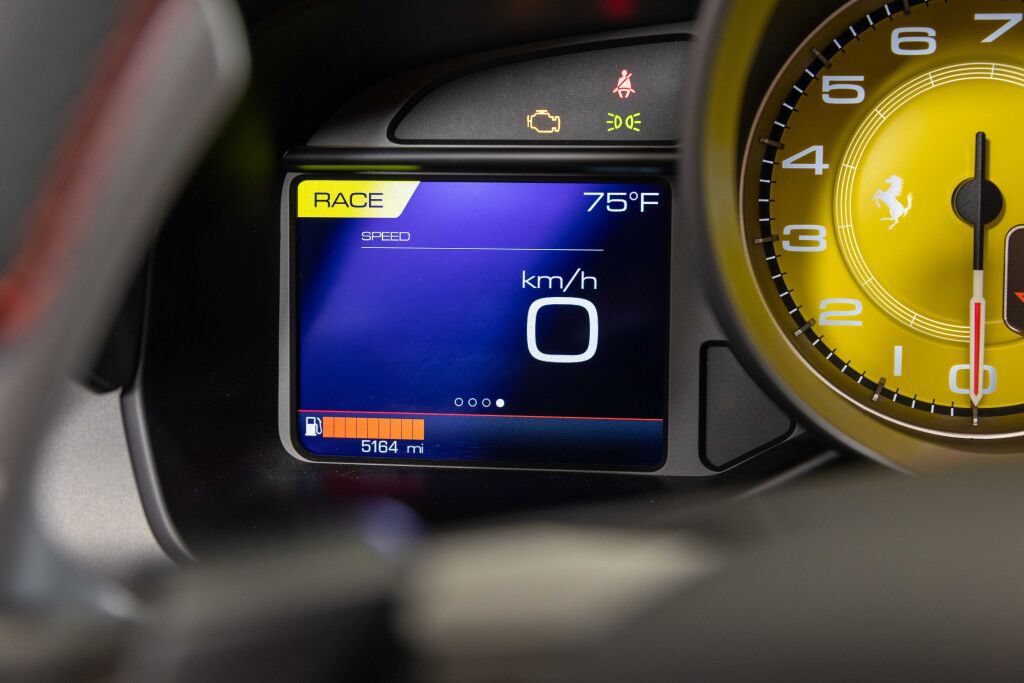 Used 2022 Ferrari F8 Tributo RWD image 42