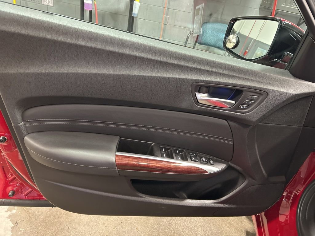 Used 2017 Acura TLX V6 image 11