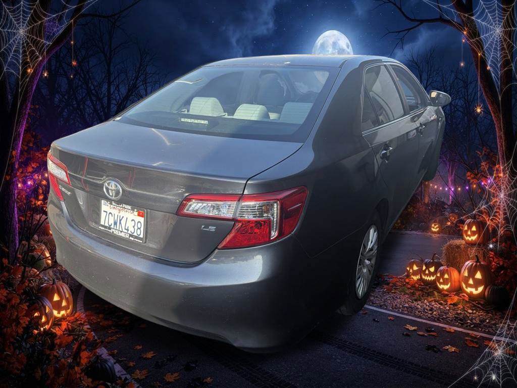Used 2014 Toyota Camry LE FWD image 5