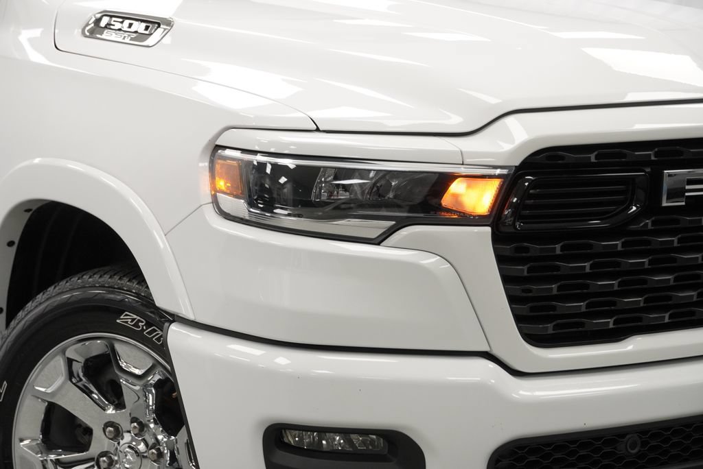 Used 2025 RAM 1500 Big Horn AWD/4WD image 5