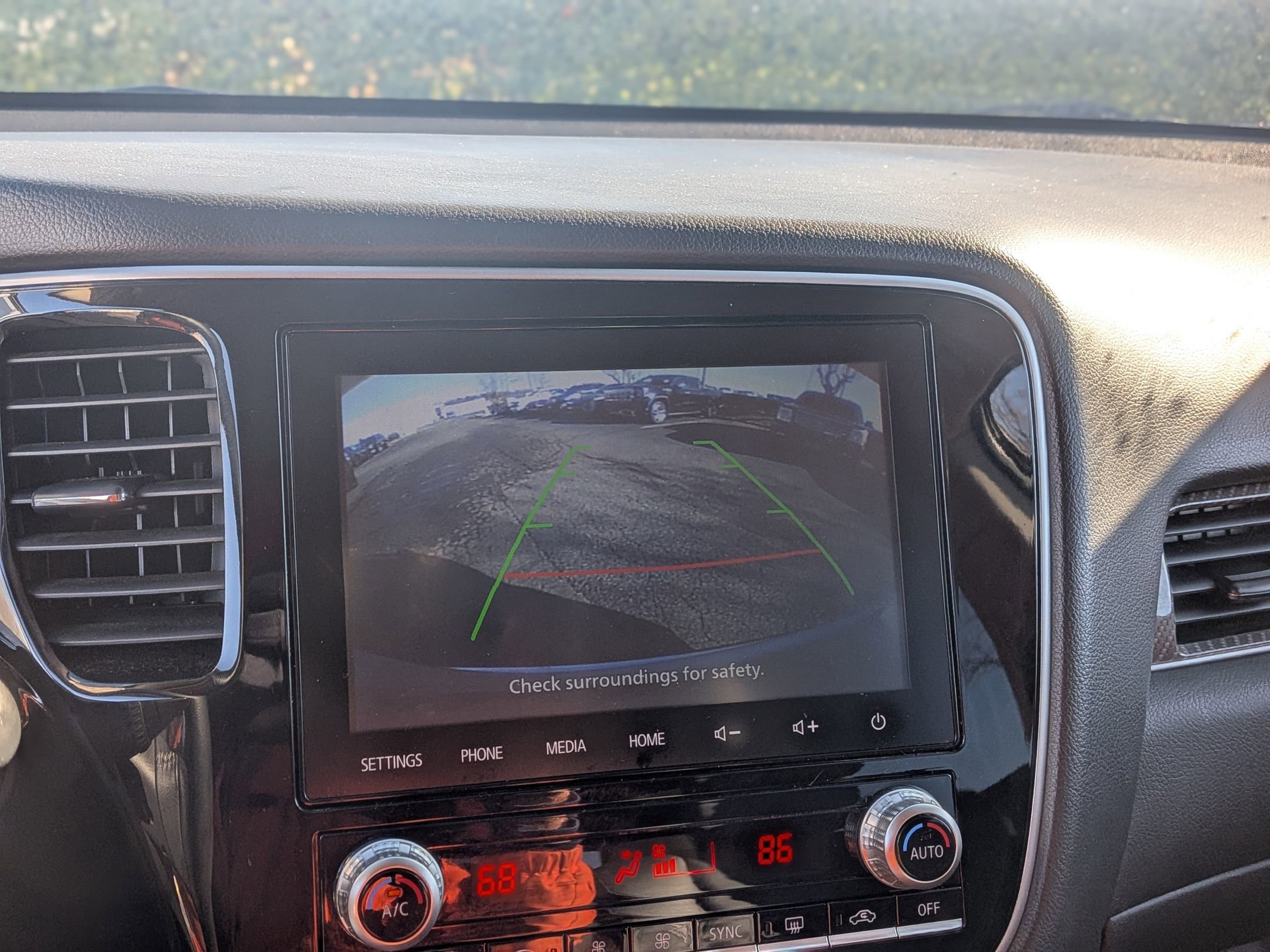 Used 2020 Mitsubishi Outlander SEL image 28