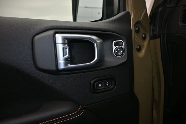 New 2026 Jeep Wrangler Unlimited Sahara AWD/4WD image 13