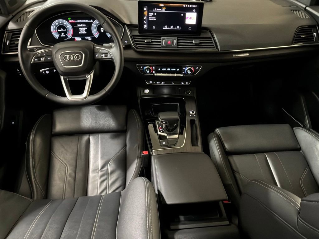 Used 2023 Audi Q5 2.0T Premium Plus w/ Premium Plus Package AWD/4WD image 12
