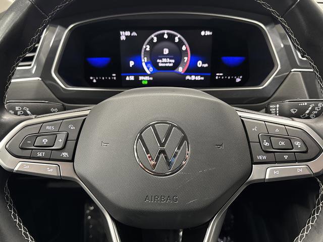 Used 2022 Volkswagen Tiguan SE image 15