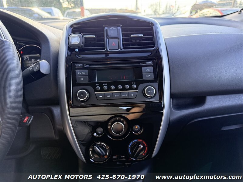 Used 2015 Nissan Versa Note SV FWD image 14