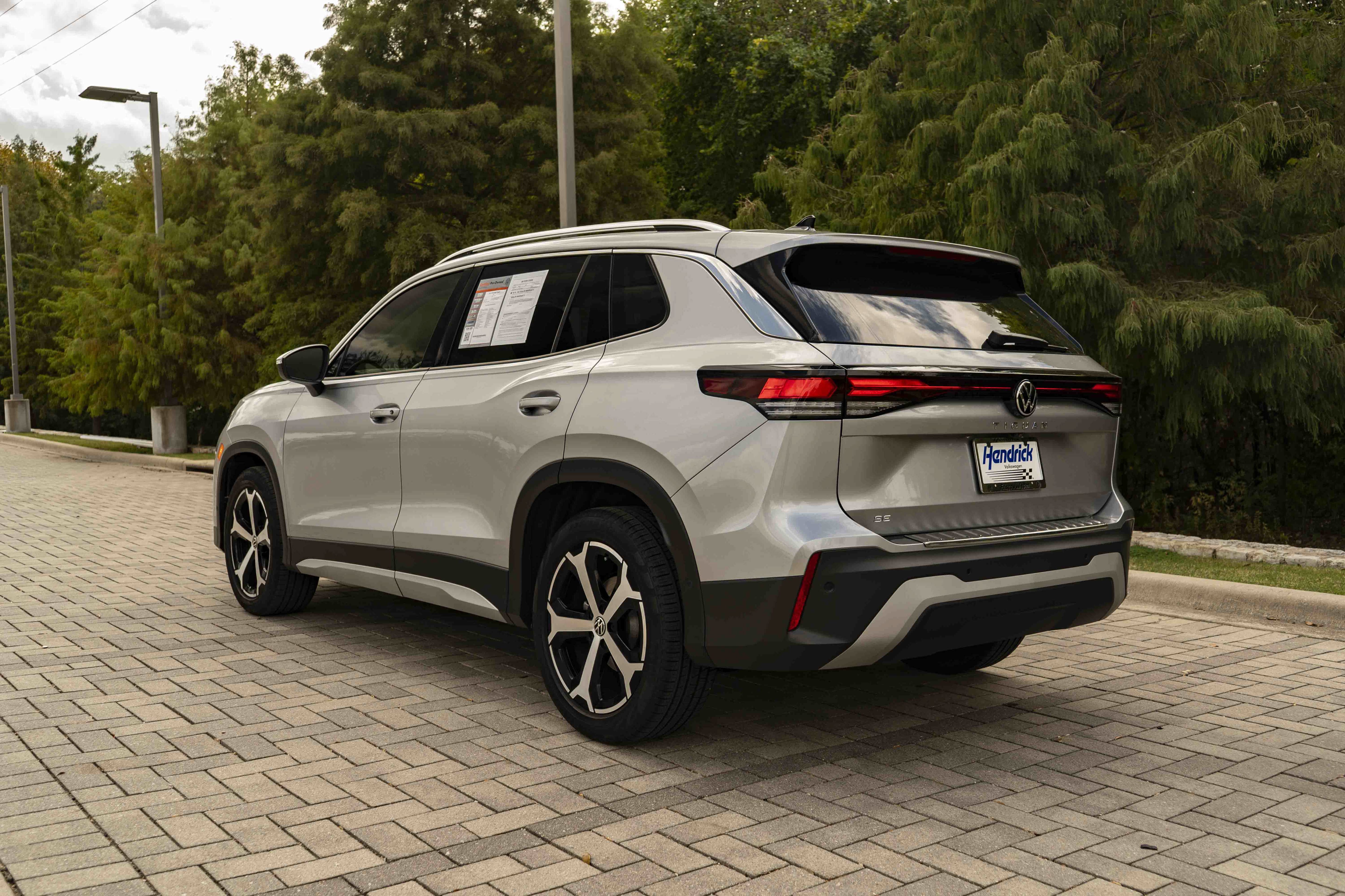 Certified 2026 Volkswagen Tiguan SE FWD image 6
