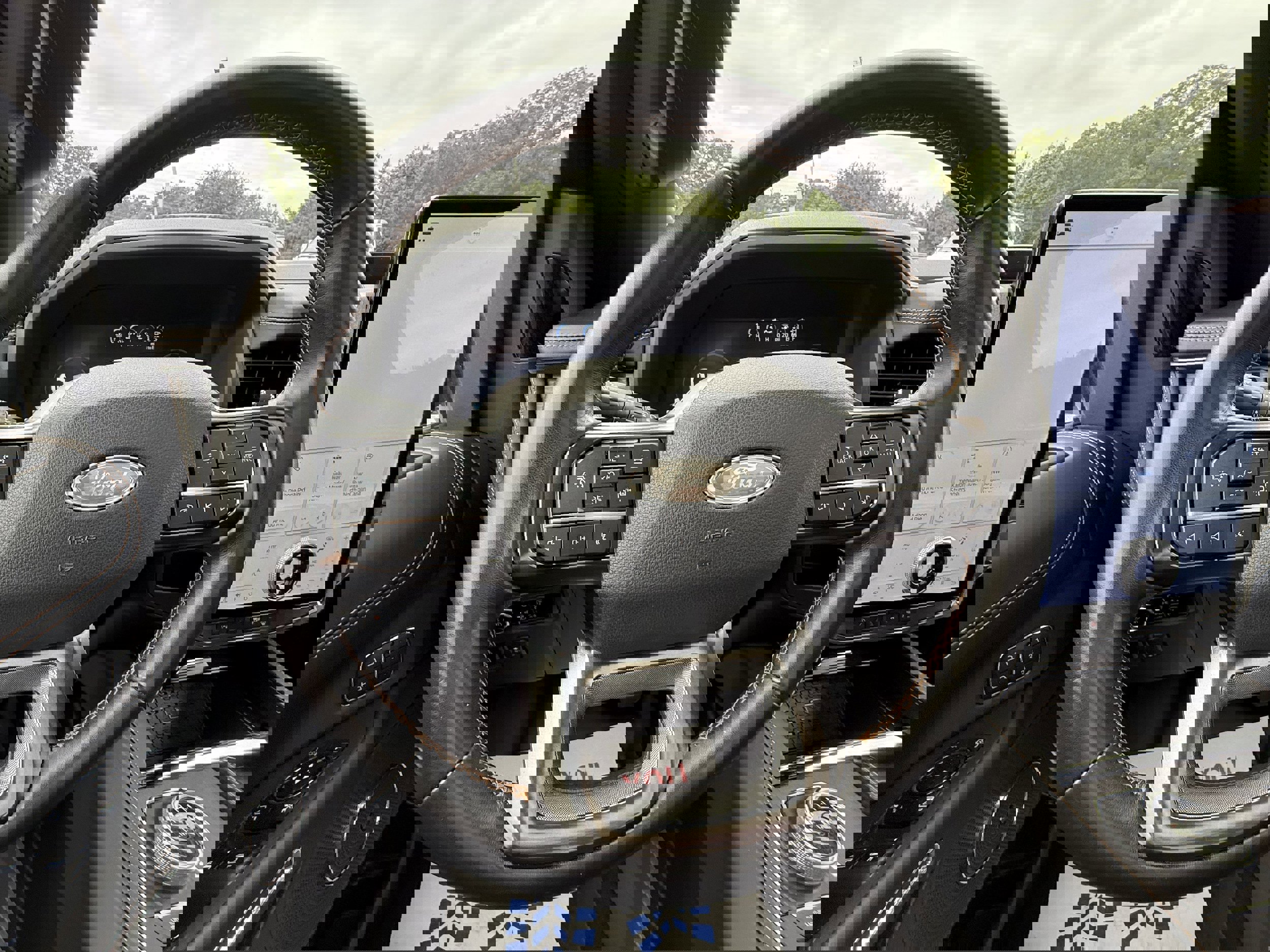 Used 2023 Ford Expedition Max Platinum image 14