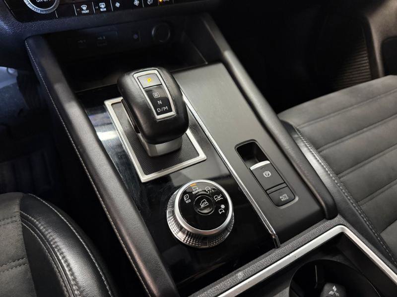 Used 2022 Mitsubishi Outlander SE FWD image 16