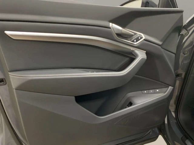 Used 2024 Audi Q8 e-tron Premium AWD/4WD image 17