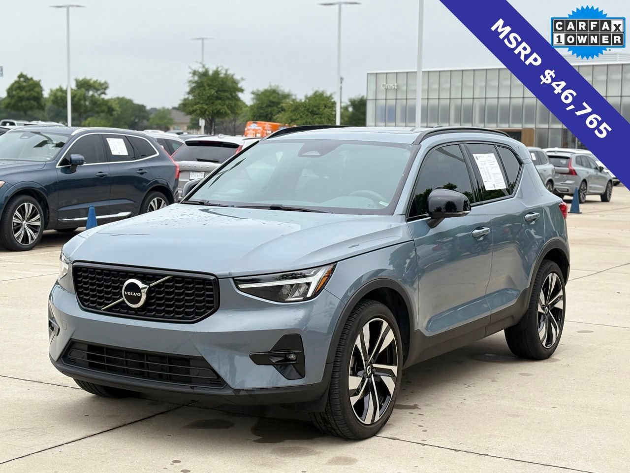 Certified 2023 Volvo XC40 B5 Plus w/ Climate Package AWD/4WD image 4