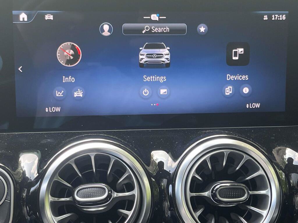 New 2026 Mercedes-Benz GLA 250 4MATIC image 25