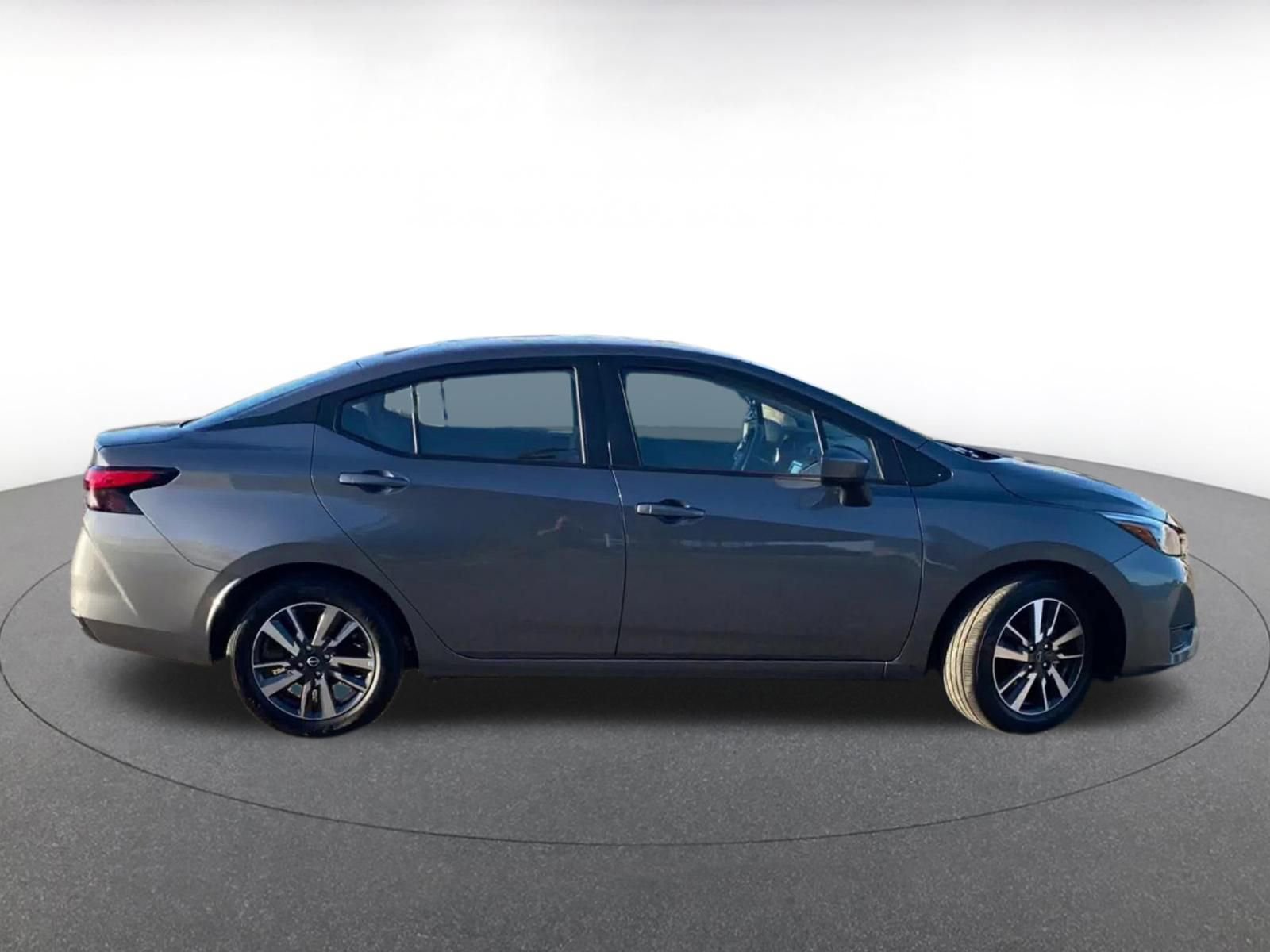 Used 2025 Nissan Versa SV FWD image 16