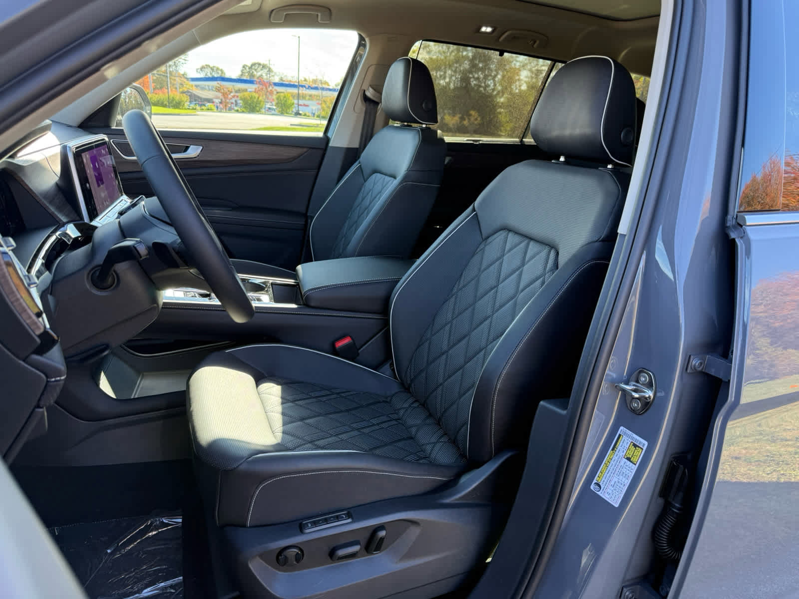 New 2026 Volkswagen Atlas SEL Premium R-Line image 17