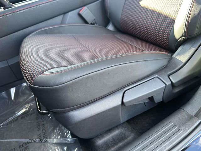 New 2026 Nissan Kicks SR FWD image 15
