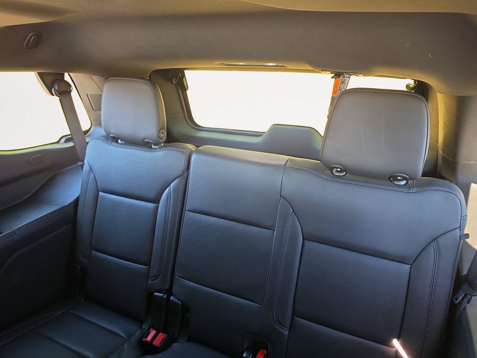 Used 2025 Chevrolet Tahoe LT AWD/4WD image 13